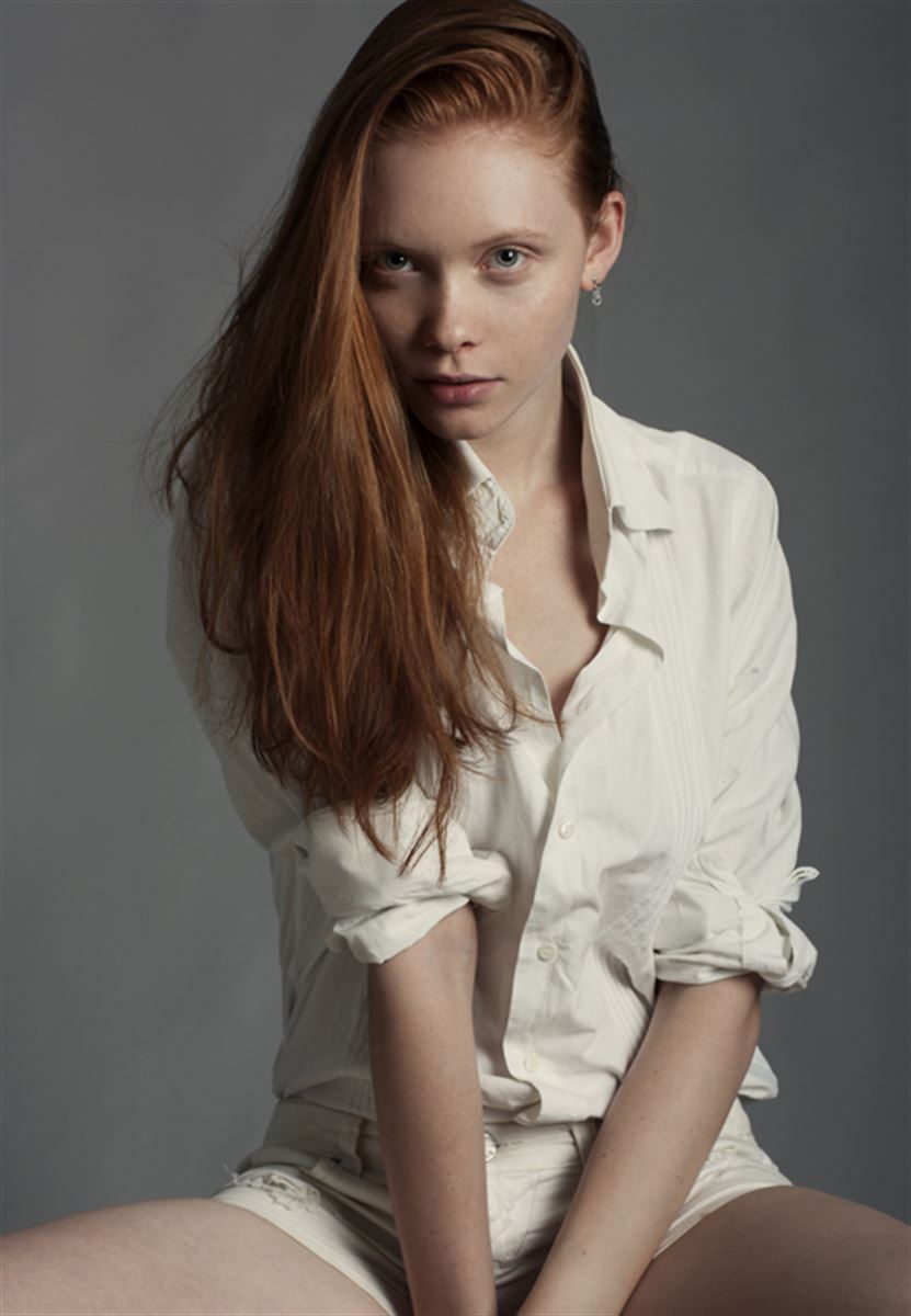 URBNmodels / Model / SONIA TRZEWIKOWSKA